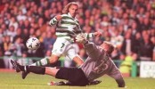 Larsson scoring the third